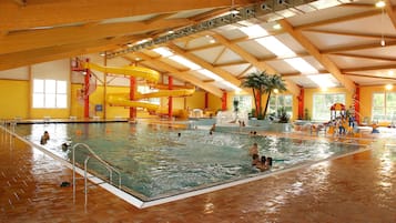 Exercise/lap pool