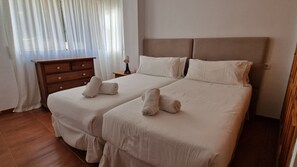 Appartement, vue piscine