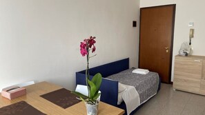 1 Schlafzimmer, Zimmersafe, Bügeleisen/Bügelbrett, kostenloses WLAN