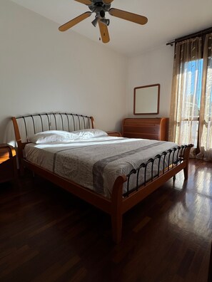 1 Schlafzimmer, Zimmersafe, Bügeleisen/Bügelbrett, kostenloses WLAN