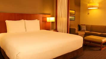 أغطية فراش متميزة وألحفة محشوة بالريش وأسرّة بإسفنج يتكيف مع شكل الجسم