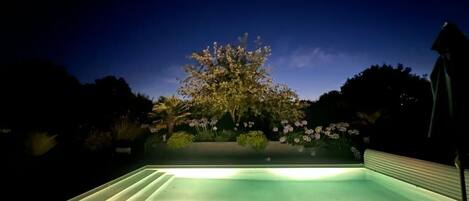 Piscine extérieure, piscine chauffée