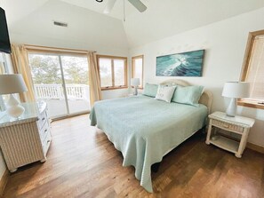 5 bedrooms, desk, iron/ironing board, free WiFi - Waterfront Home in Corolla | Sleeps 12 | Private Pool Hot Tub | Dog-Friendly (Corolla)