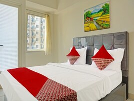 Standard Double Room | Free WiFi, bed sheets