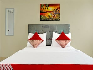 Quarto casal standard | Wi-Fi de cortesia, roupa de cama