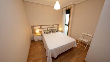 3 camere, ferro/asse da stiro