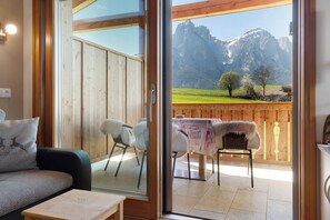 Télévision, table de tennis de table