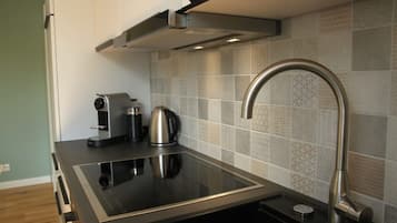 Kühlschrank, Ofen, Herdplatte, Geschirrspüler