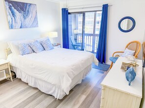 3 habitaciones, tabla de planchar con plancha, wifi y ropa de cama 