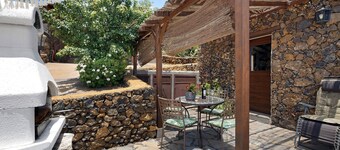 Holiday Home 'La Casa De Abajo' with Sea View, Private Terrace and Garden