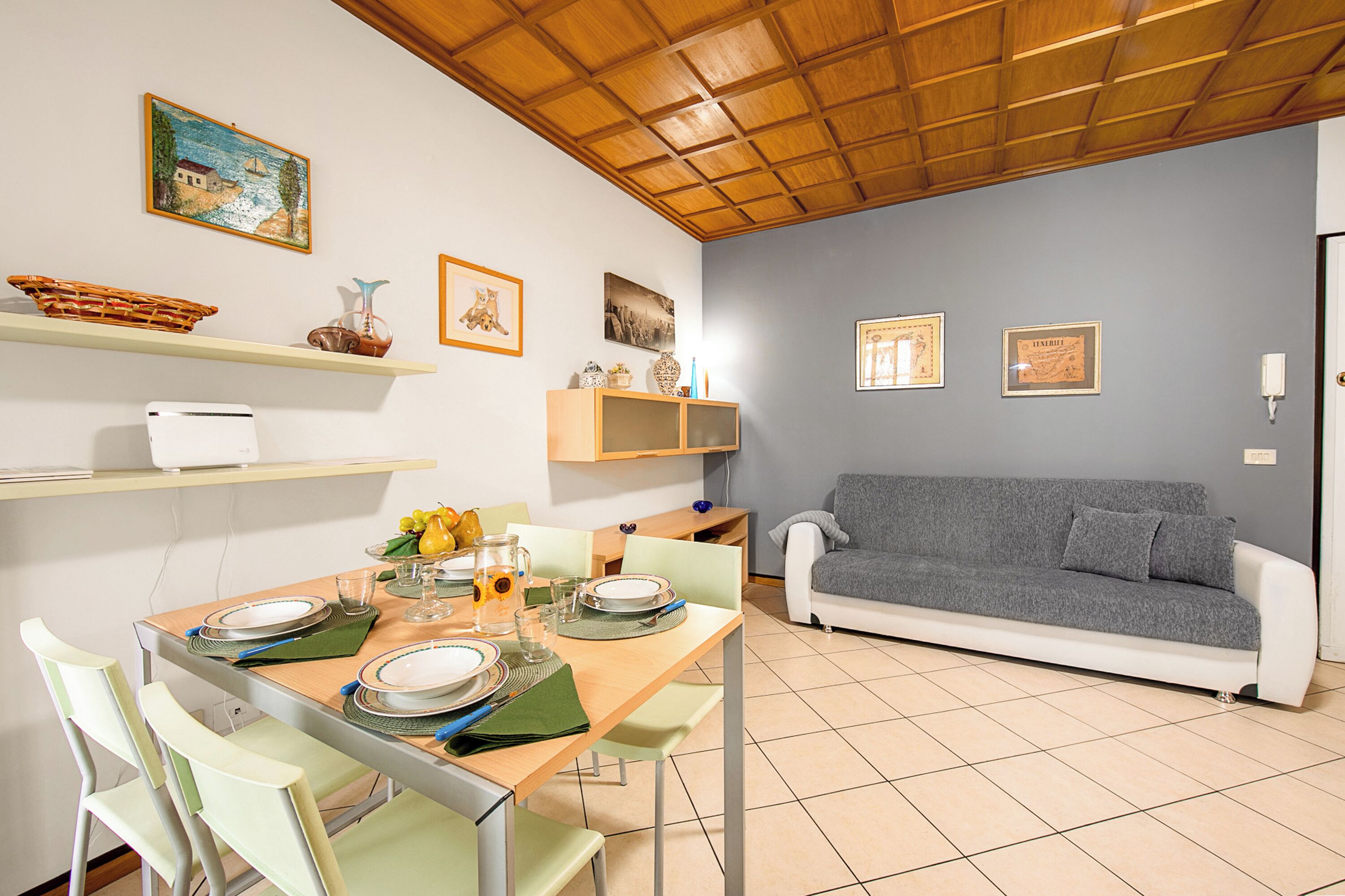 Family Apartment, Multiple Bedrooms (Il Sogno Di Silvana) | Dining