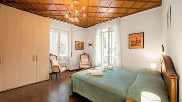 1 soverom, strykejern/-brett og sengetøy