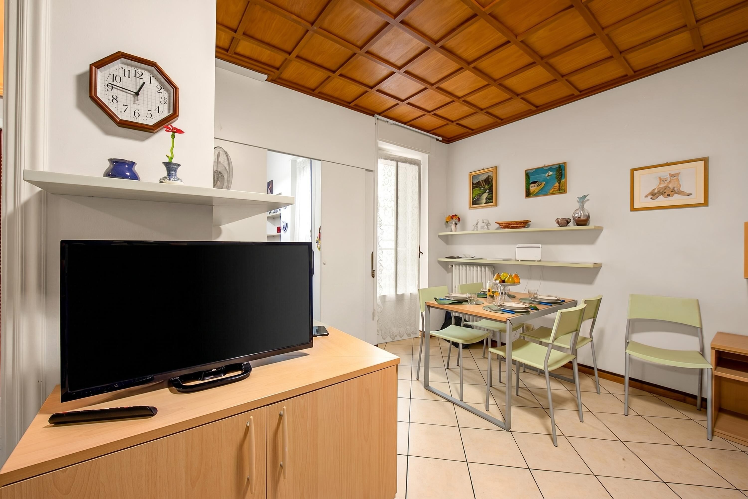 Family Apartment, Multiple Bedrooms (Il Sogno Di Silvana) | Dining