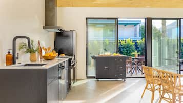 Refrigerador, horno, parrilla de estufa y lavavajillas