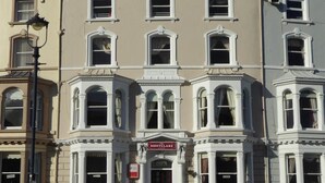 Front of property - Montclare Hotel (Llandudno)