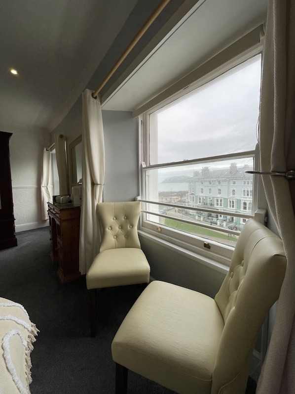 Chambre Familiale | 1 chambre, lit parapluie, Wi-Fi gratuit, draps fournis