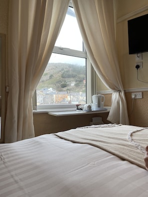 Chambre Double Classique | 1 chambre, lit parapluie, Wi-Fi gratuit, draps fournis