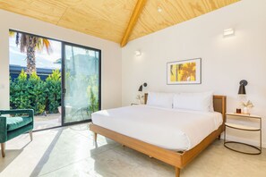 1 bedroom, free WiFi, bed sheets, wheelchair access - Blackhaus A5 by AvantStay | ADA Modern Room + Pool (Palm Springs)