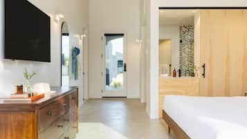 1 habitación, tabla de planchar con plancha, wifi gratis y ropa de cama