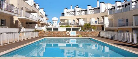 Una piscina cubierta