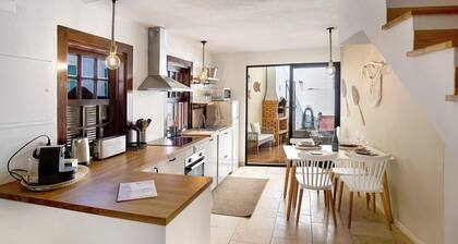 Holiday Home 'River Sun' with Private Pool, Wi-Fi and Air Conditioning