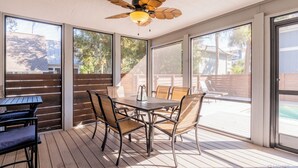Outdoor dining - 1 Sea Hawk Lane - 5 Bedroom, 5th Row, Pet Friendly! (Hilton Head Island)