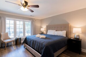 5 Schlafzimmer, Bügeleisen/Bügelbrett, kostenloses WLAN, Bettwäsche