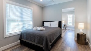 5 bedrooms, iron/ironing board, free WiFi, bed sheets - 1 Sea Hawk Lane - 5 Bedroom, 5th Row, Pet Friendly! (Hilton Head Island)