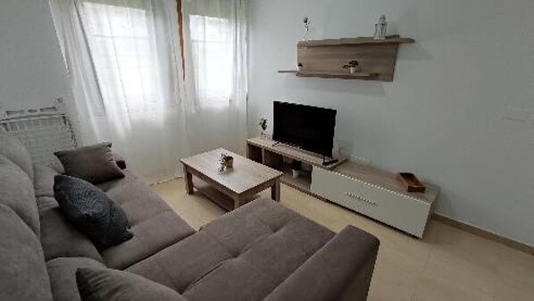 TV