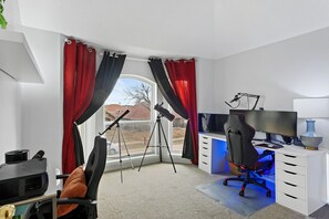 Interior - 5 bedroom 3 bath private pool 20 miles from downtown Dallas! (Mesquite)