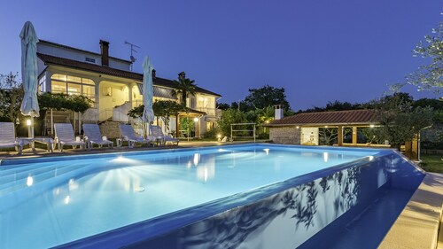 Apartments Ivana in Muntrilj, swimming pool, 1 bedroom + 2 optional beds