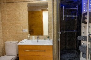 Towels - MAR DE VICEDO - FIRST FLOOR 2 BEDROOMS WITH TERRACE (O Vicedo)