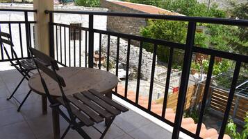 Cottage | Property grounds