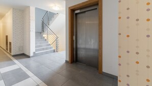 Reception - Bunscha Apartments Cracow by Renters (Kraków)
