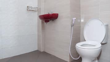 Deluxe Room | Bathroom