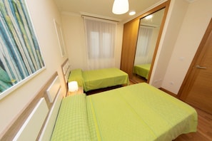 2 bedrooms, iron/ironing board