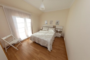 2 bedrooms, iron/ironing board