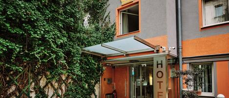 Fachada da propriedade