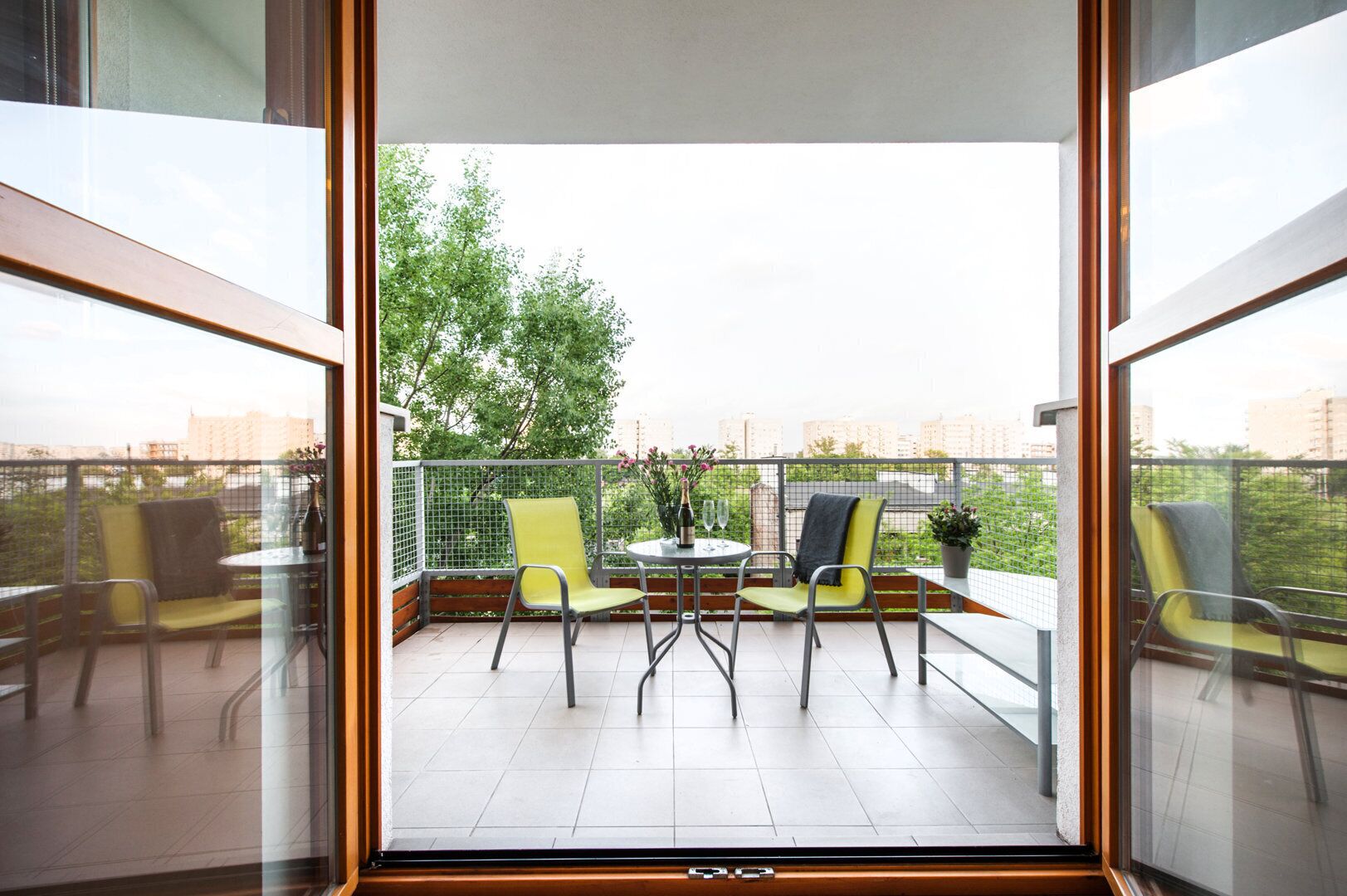 Classic Apartment | Balcony