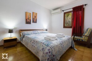 3 habitaciones, tabla de planchar con plancha y wifi gratis 