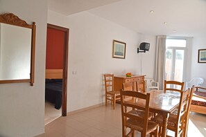 Dining - AR Dosjoimi Apartments (Lloret de Mar)