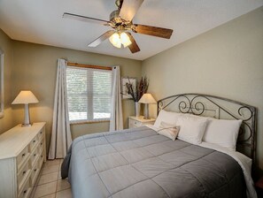 3 chambres, accès au Wi-Fi (inclus), literie fournie