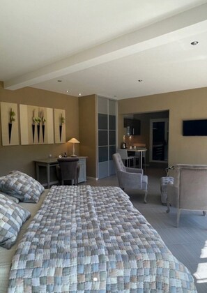 1 Schlafzimmer, Zimmersafe, kostenloses WLAN, Bettwäsche