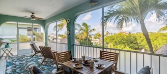 Reel Knotty ~ Pool Home, 35' Dock, Walk to the Beach, Bikes & Kayaks!