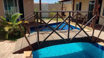 Family Room | Free WiFi