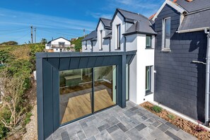 Exterior - Seymour Heights, three bedroom holiday home with views over Woolacombe Beach (Woolacombe,)