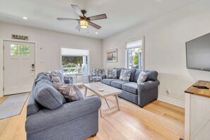 TV, offices - Superior Location | Near Beach, Lake, Downtown | Main Floor Ensuite (South Haven)