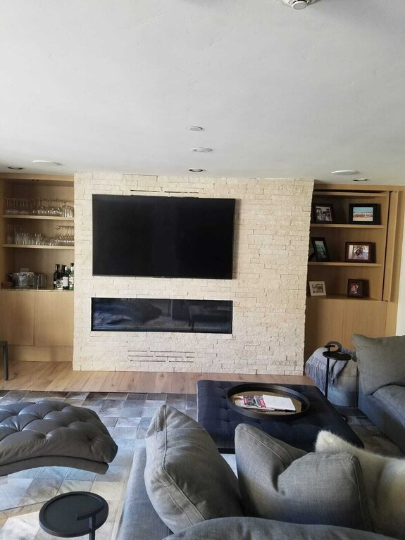 Stunning Apartment In The Heart Of Vail Village - Vail, CO