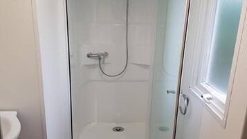 Een douche, een haardroger