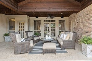 Terrace/patio - Luxurious Home-Resort Style Pool & Game Room (Plano)